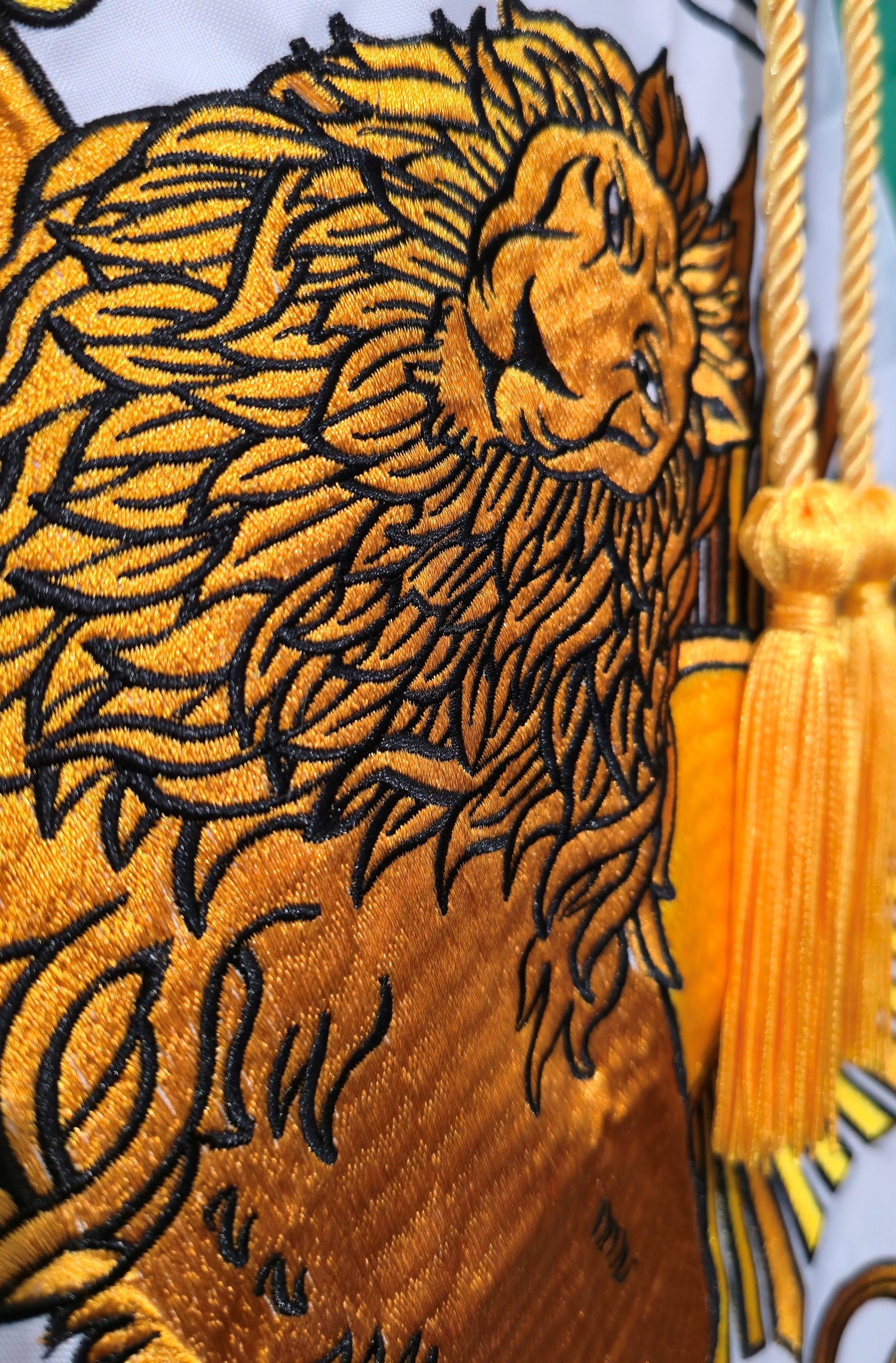 Signature Collection - Complete Lion and Sun Heritage Flag Set